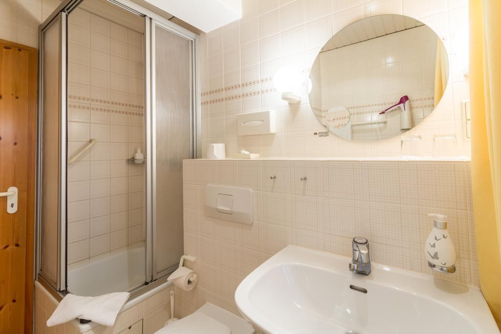 Hotel Sauerbrey Osterode am Harz Esterno foto